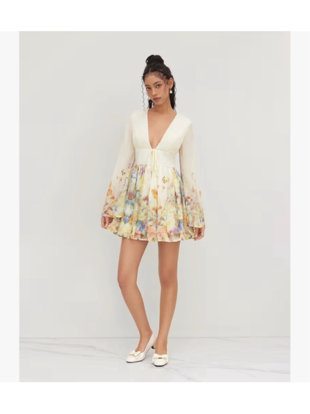 Women's CIDER White Floral V Neck Long Sleeve Mini Dress Size Small - Picture 3 of 10